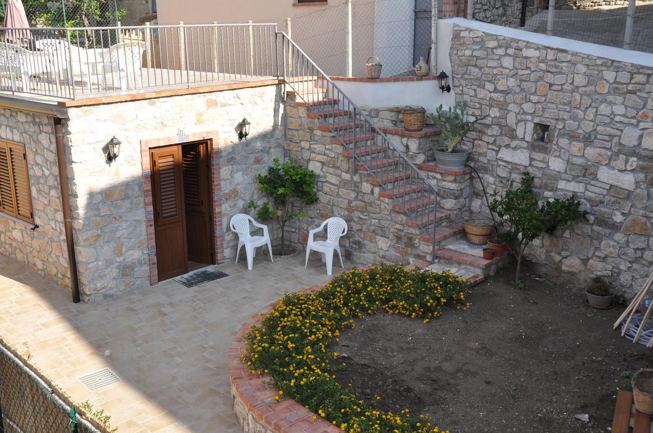 Villetta In Centro Storico Caccamo Buitenkant foto