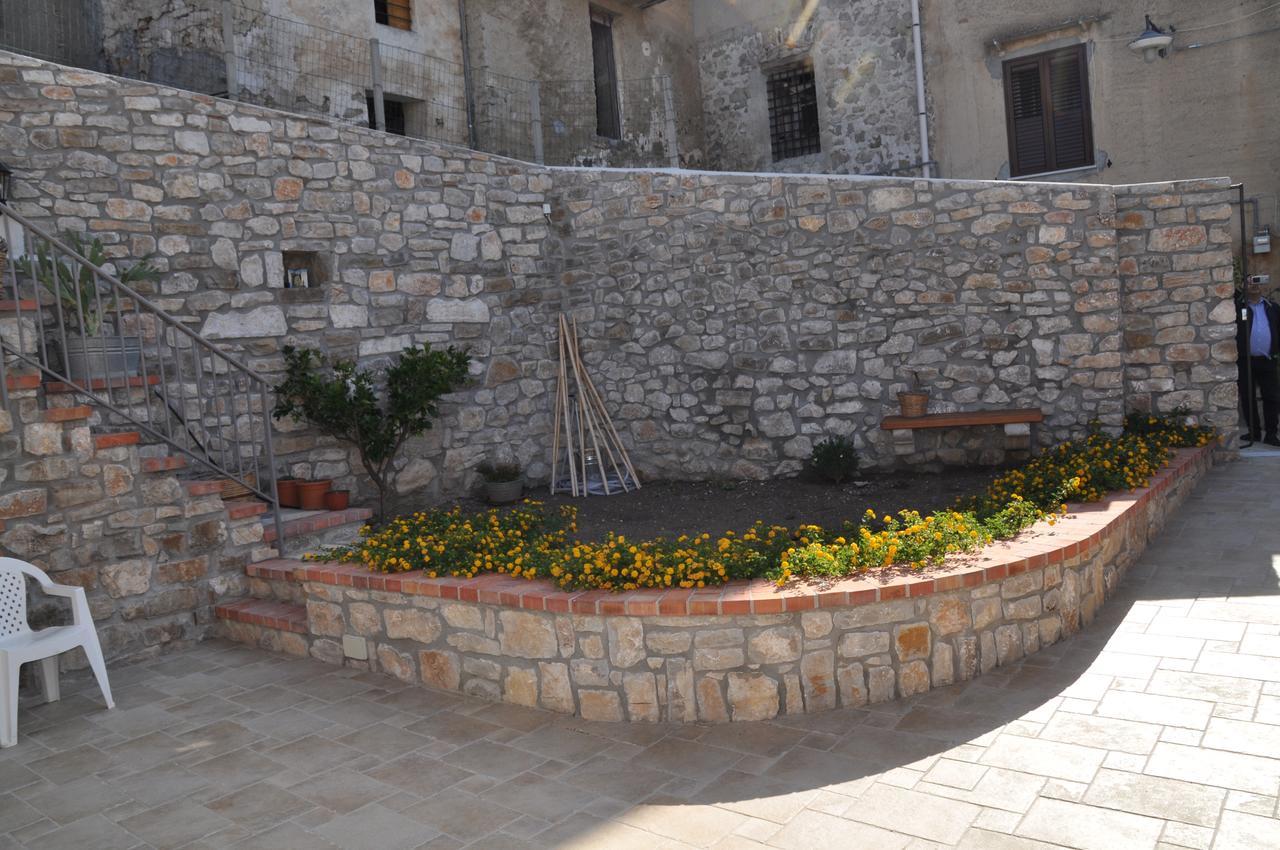 Villetta In Centro Storico Caccamo Buitenkant foto
