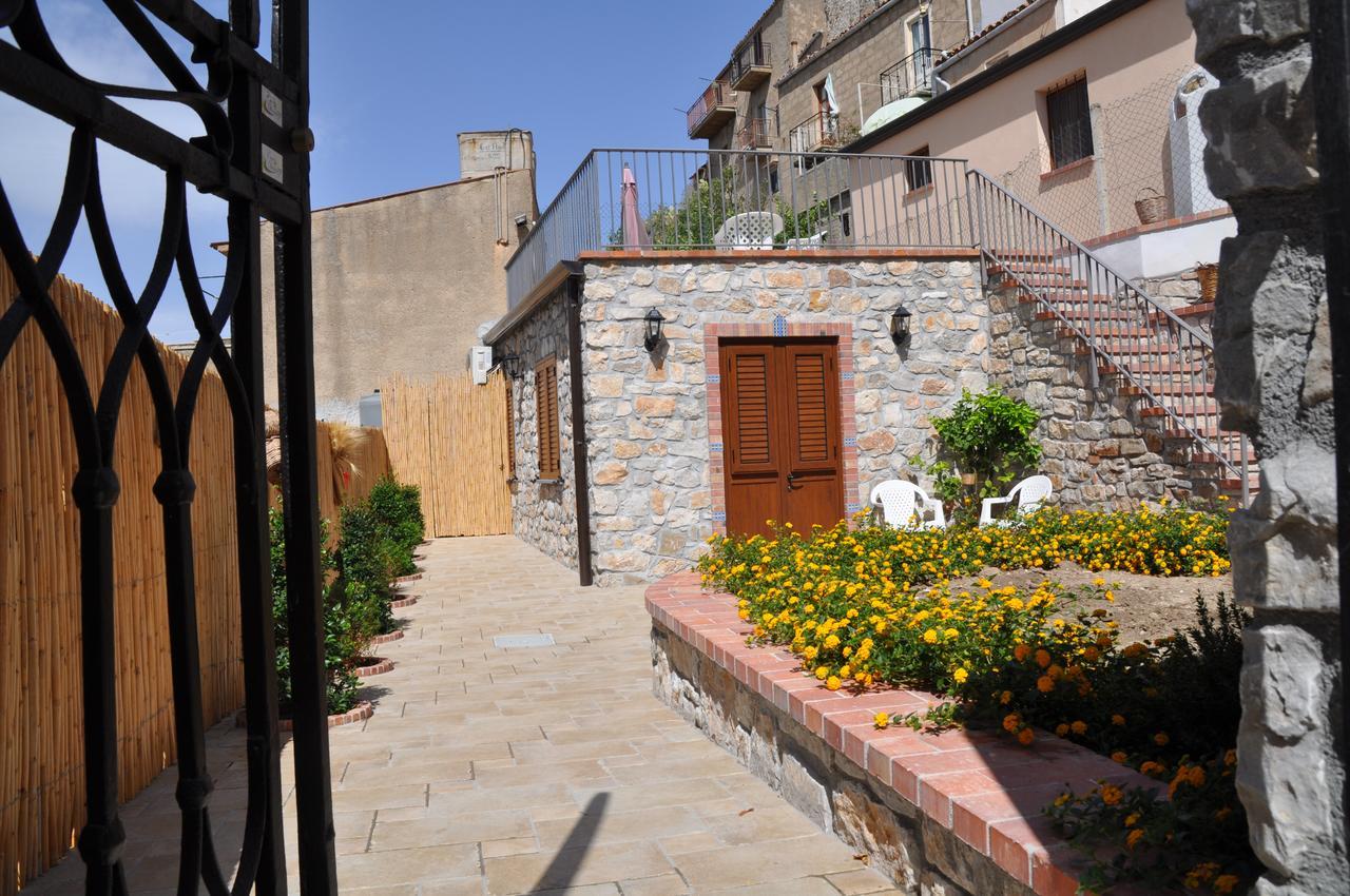 Villetta In Centro Storico Caccamo Buitenkant foto
