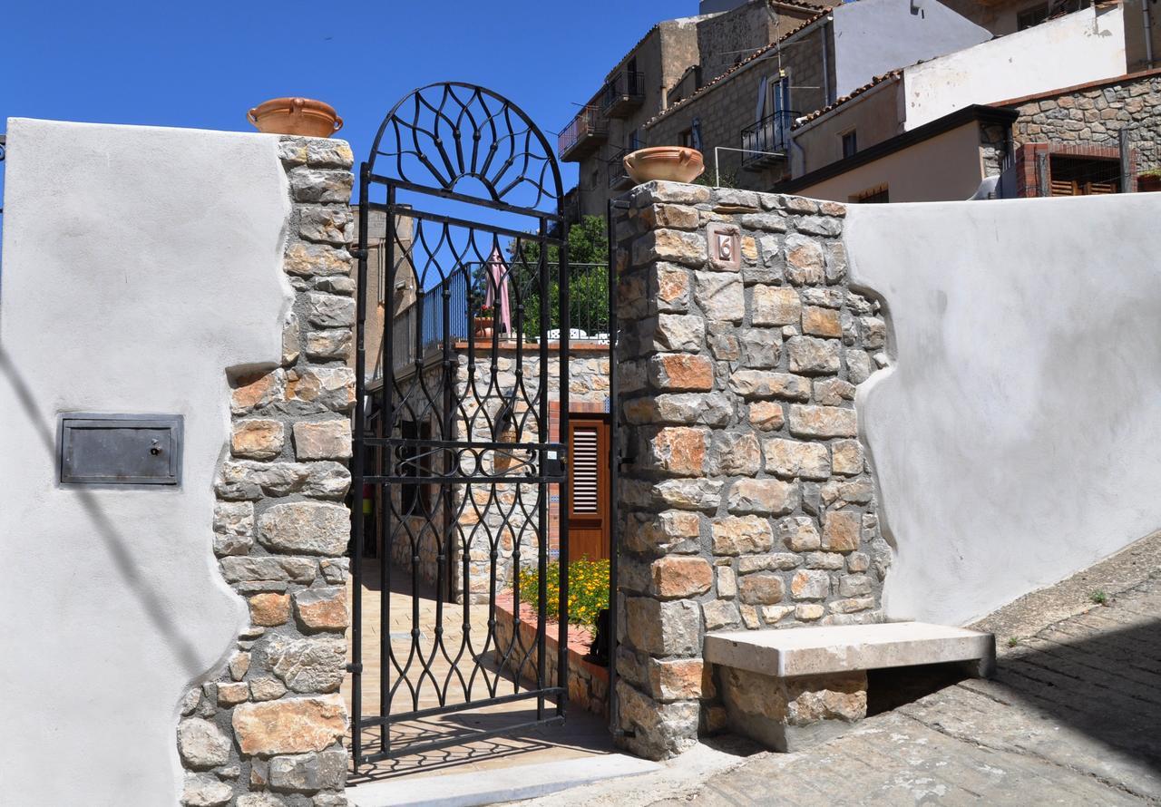 Villetta In Centro Storico Caccamo Buitenkant foto