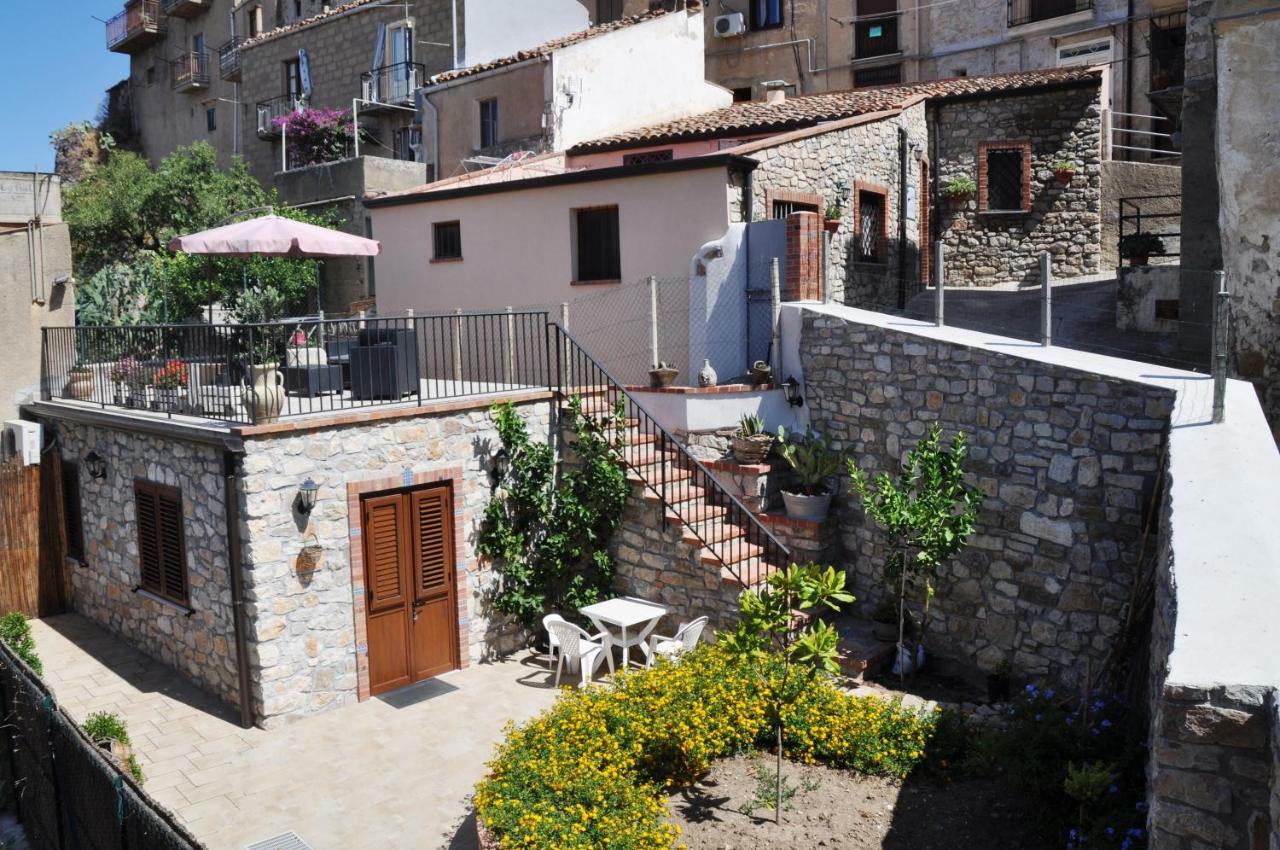 Villetta In Centro Storico Caccamo Buitenkant foto